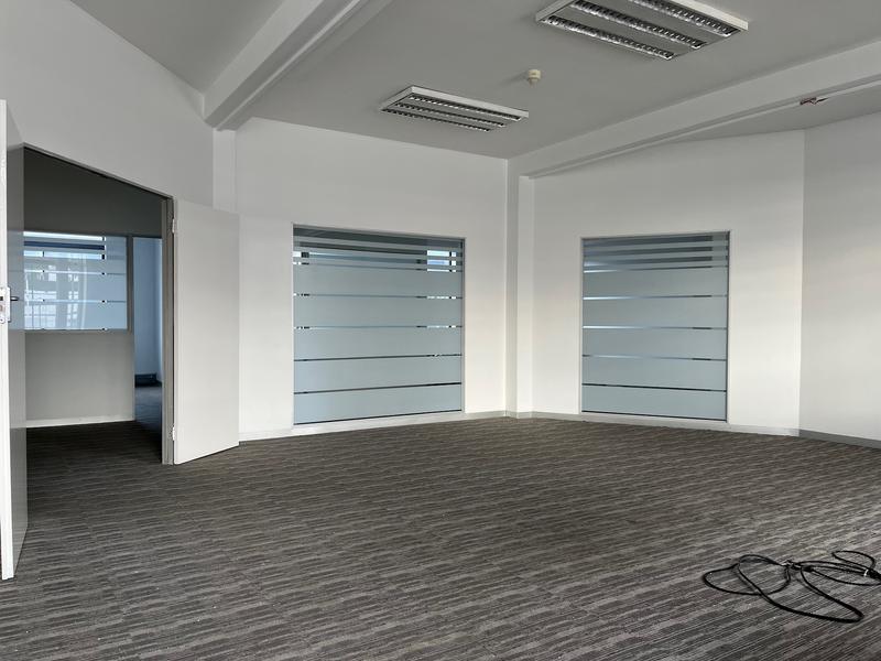 To Let Commercial Property for Rent in Retreat Western Cape